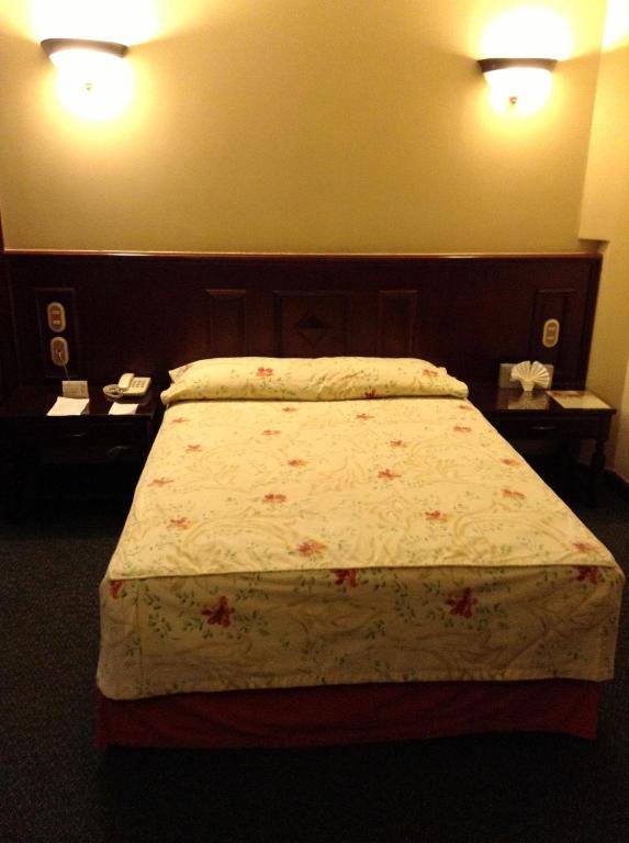 Hotel Real De Uruapan Uruapan  部屋 写真