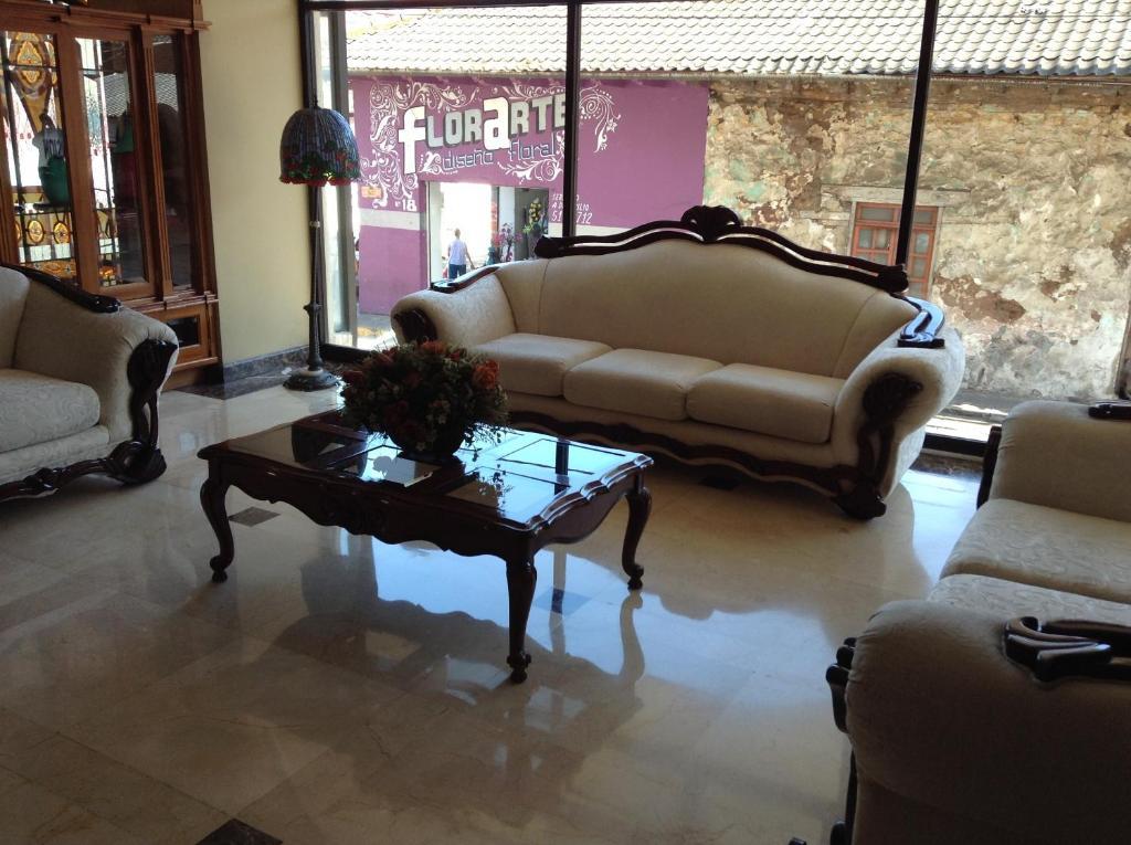 Hotel Real De Uruapan Uruapan  エクステリア 写真