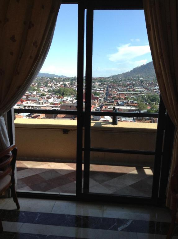 Hotel Real De Uruapan Uruapan  エクステリア 写真