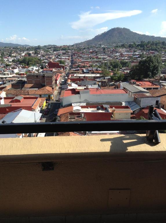 Hotel Real De Uruapan Uruapan  エクステリア 写真