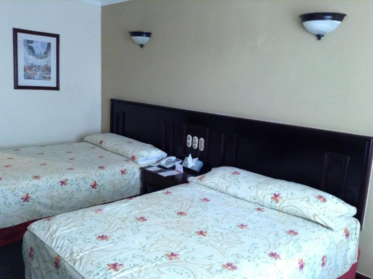 Hotel Real De Uruapan Uruapan  エクステリア 写真